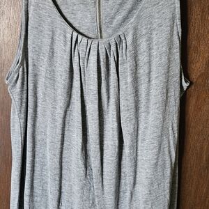 GAP Heather Gray Sleeveless Pleated Tank Top